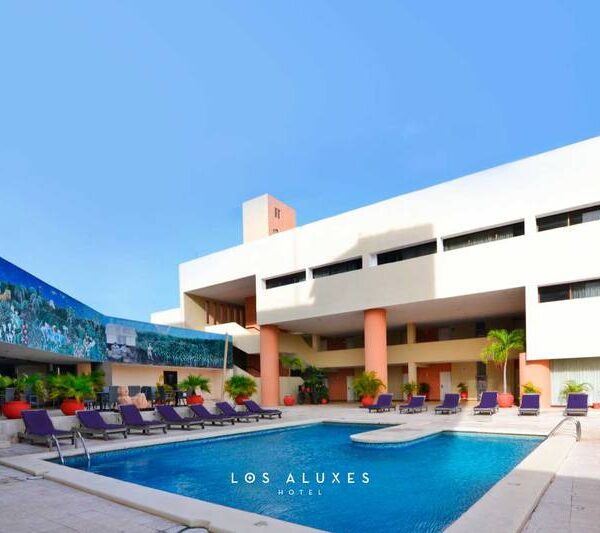 los aluxes hotel alberca